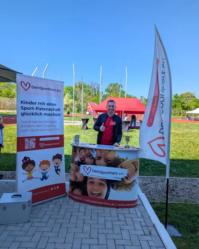 Eine grandiose Veranstaltung bei traumhaften Wetter der Turngemeinde 1837 Hanau a.V. in Verbindung mit dem TGH Super Samstag!

DeinSportherz e.V. durfte als Partner der TGH CampusKids mit dabei sein. 

Tolle Sport-Programme der einzelnen Abteilungen wurden präsentiert und hochrangige Gäste fanden den Weg in die neue Heimstätte des Clubs.

Vielen Dank für die Einladung und DeinSportherz e.V. freut sich noch auf viele tolle gemeinsame Projekte.

#deinsportherz #kooperation #tollegäste #tghsupersamstag #gemeinsamzumziel
#menschenhelfenmenschen
#sportpatenschaft